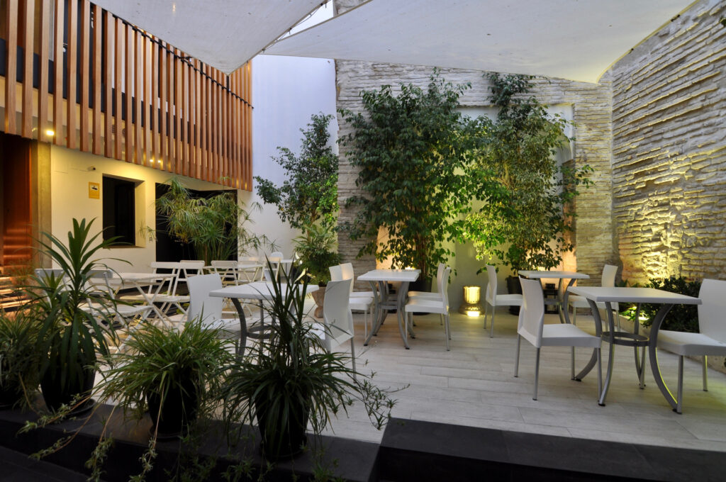 Apartamentos Córdoba Atrium patio 0812